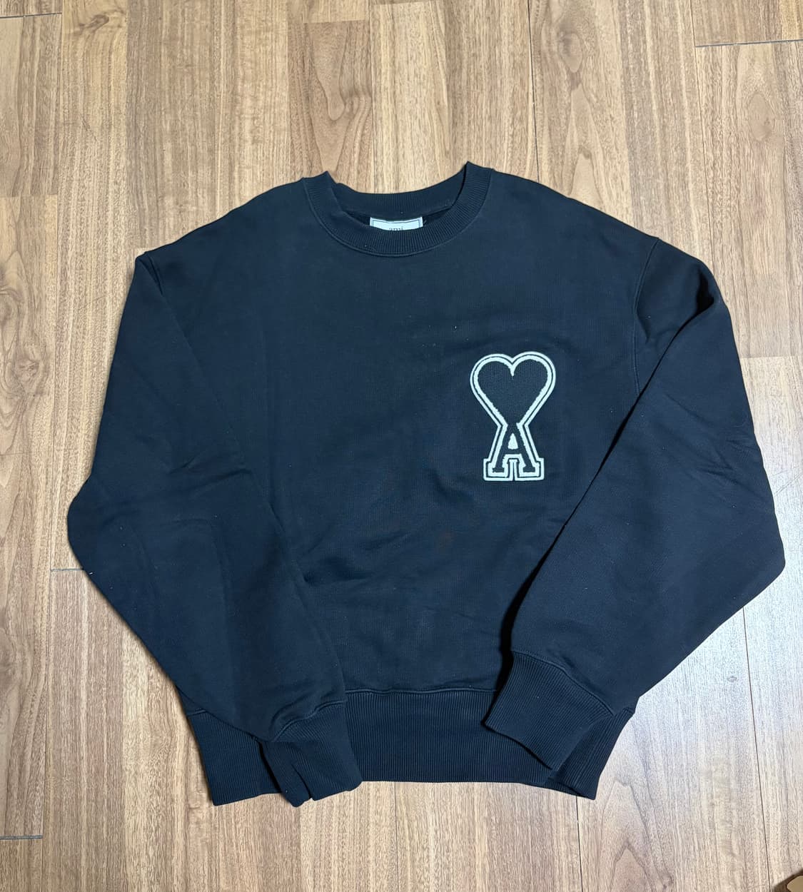 아미 빅하트 맨투맨 상품이미지1