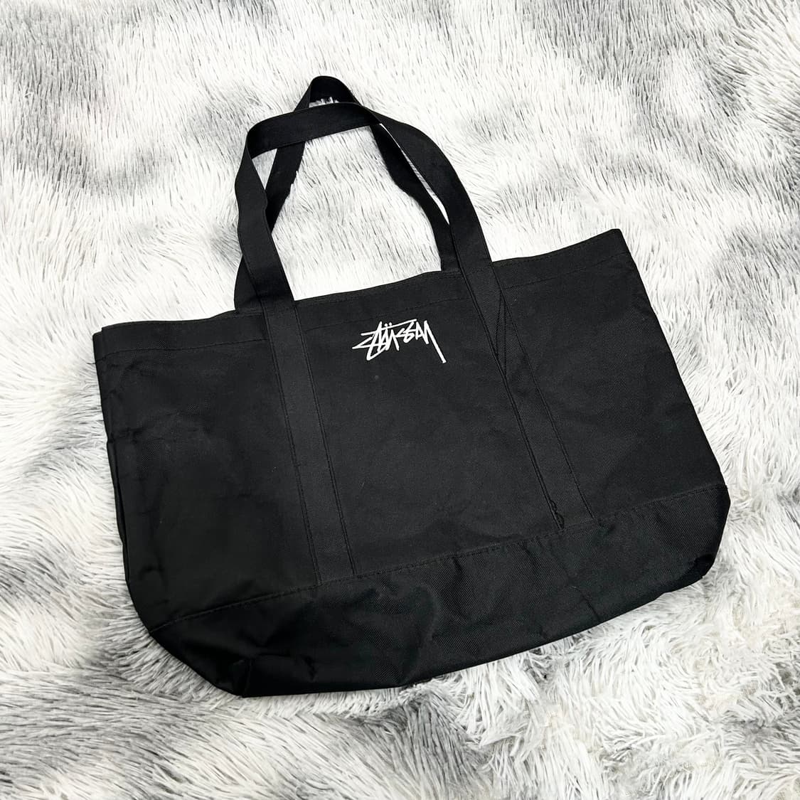 스투스 로고 토트백 상품이미지1