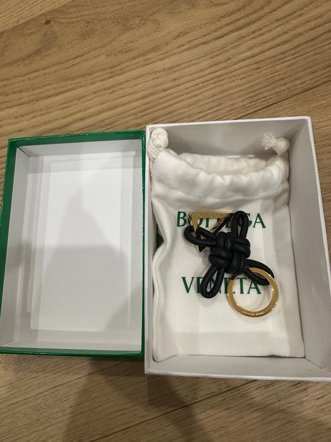 보테가베네타 키링 새상품 팝니다.  상품이미지1