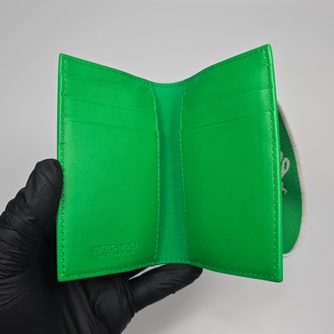보테가베네타 링클 레더 밴드 카드 지갑 상품이미지10