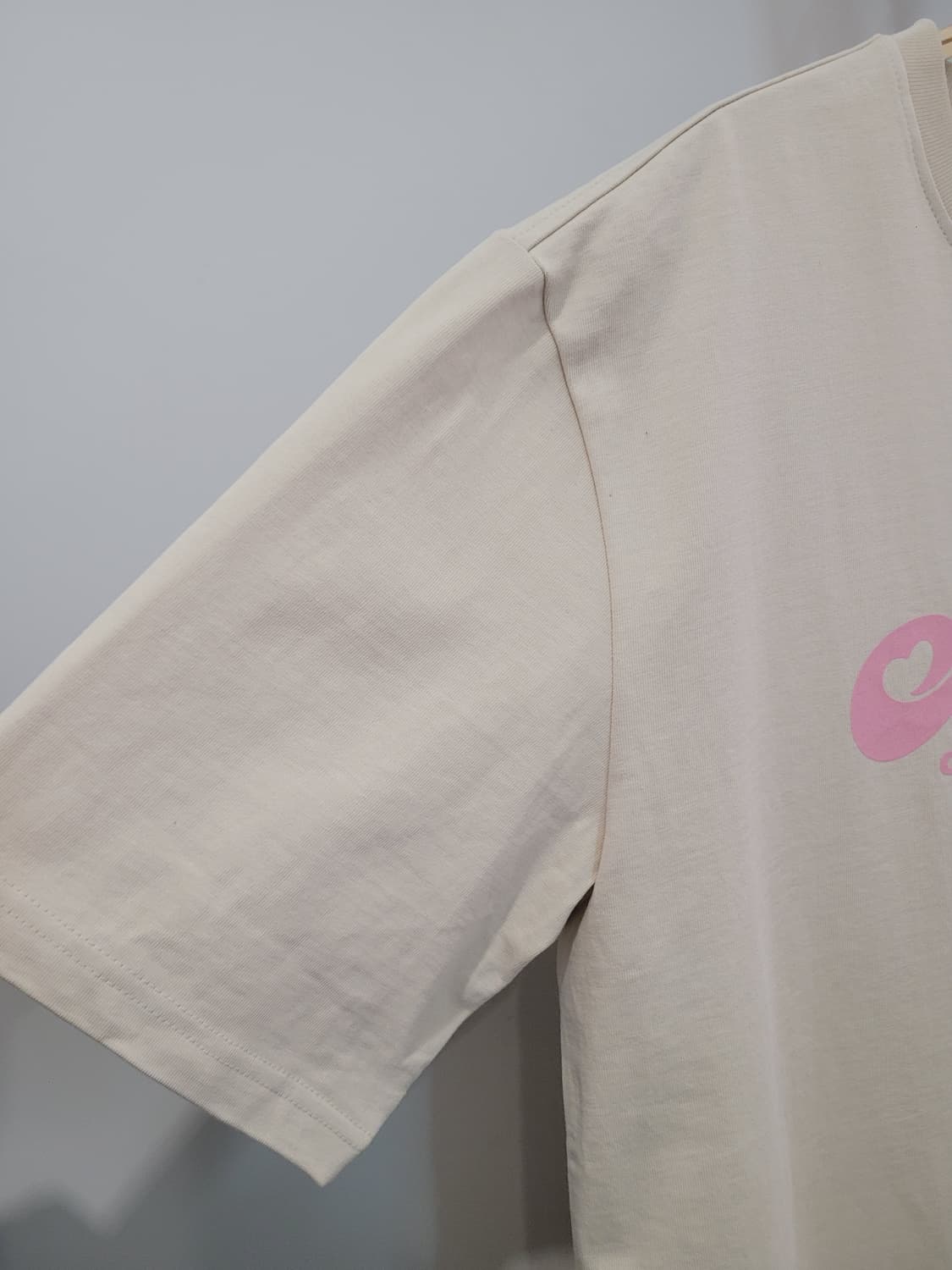 오브콜스와이낫 핑크 로고 반팔티셔츠 L사이즈 택달린새제품 상품이미지6