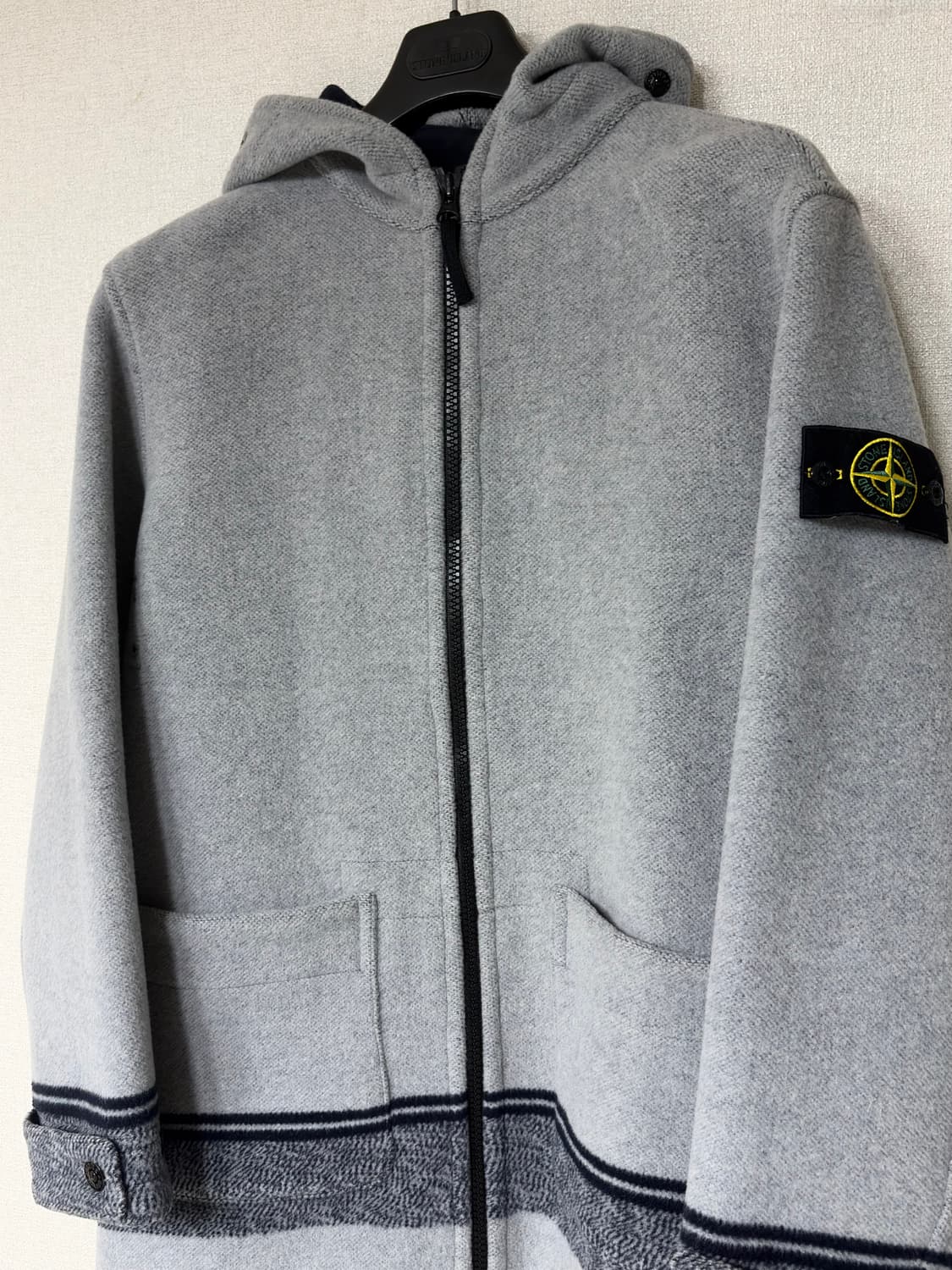 스톤아일랜드 20FW 그레이 코트 새상품 급처 상품이미지3