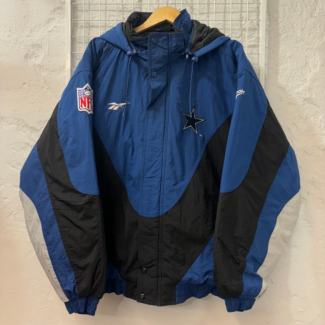 NFL X 리복 90s 올드스쿨 댈러스 카우보이스 패딩 자켓 XL 상품이미지1