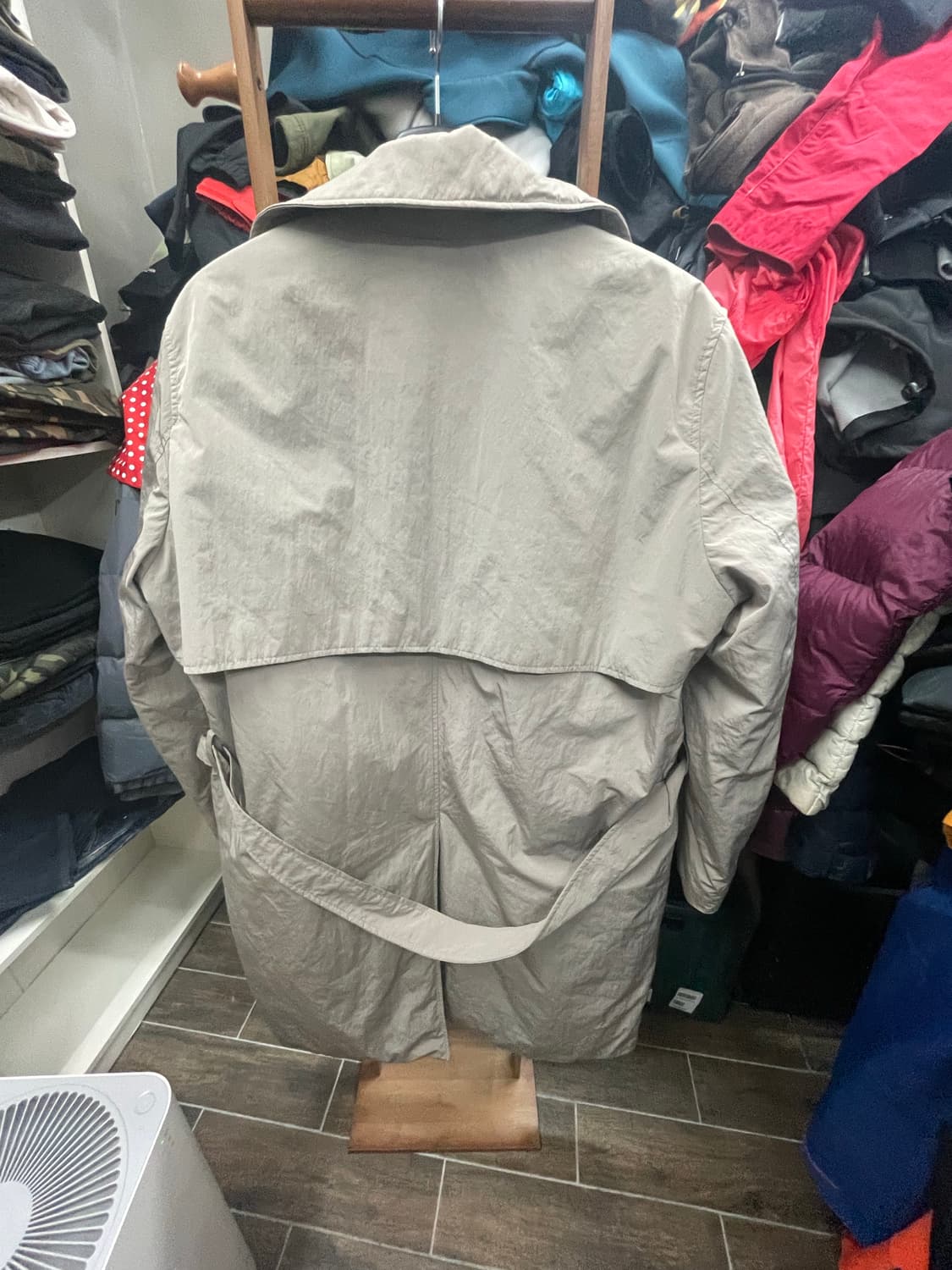 코모도 구스 베이지색 트렌치코드패딩 100 상품이미지4