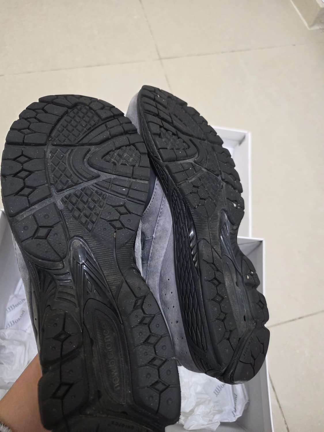 뉴발란스 x JJJ자운드 2002R 고어텍스 차콜 270 상품이미지5