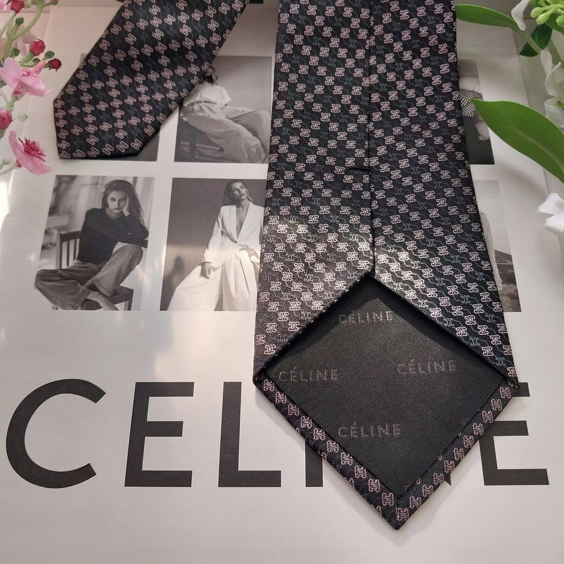 셀린느 실크 블랙 트리오페 자카드 넥타이 8.8cm A+등급 K1642
 상품이미지6