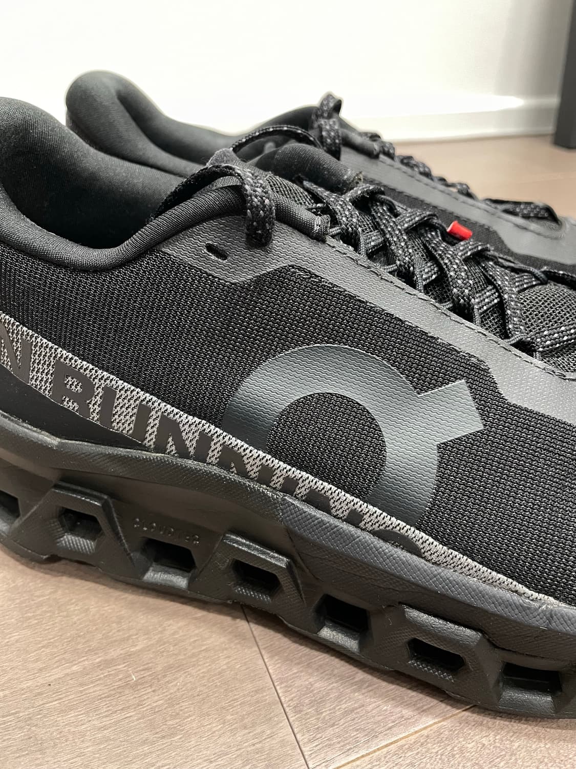 온러닝 클라우드 몬스터 2 블랙 270 상품이미지2