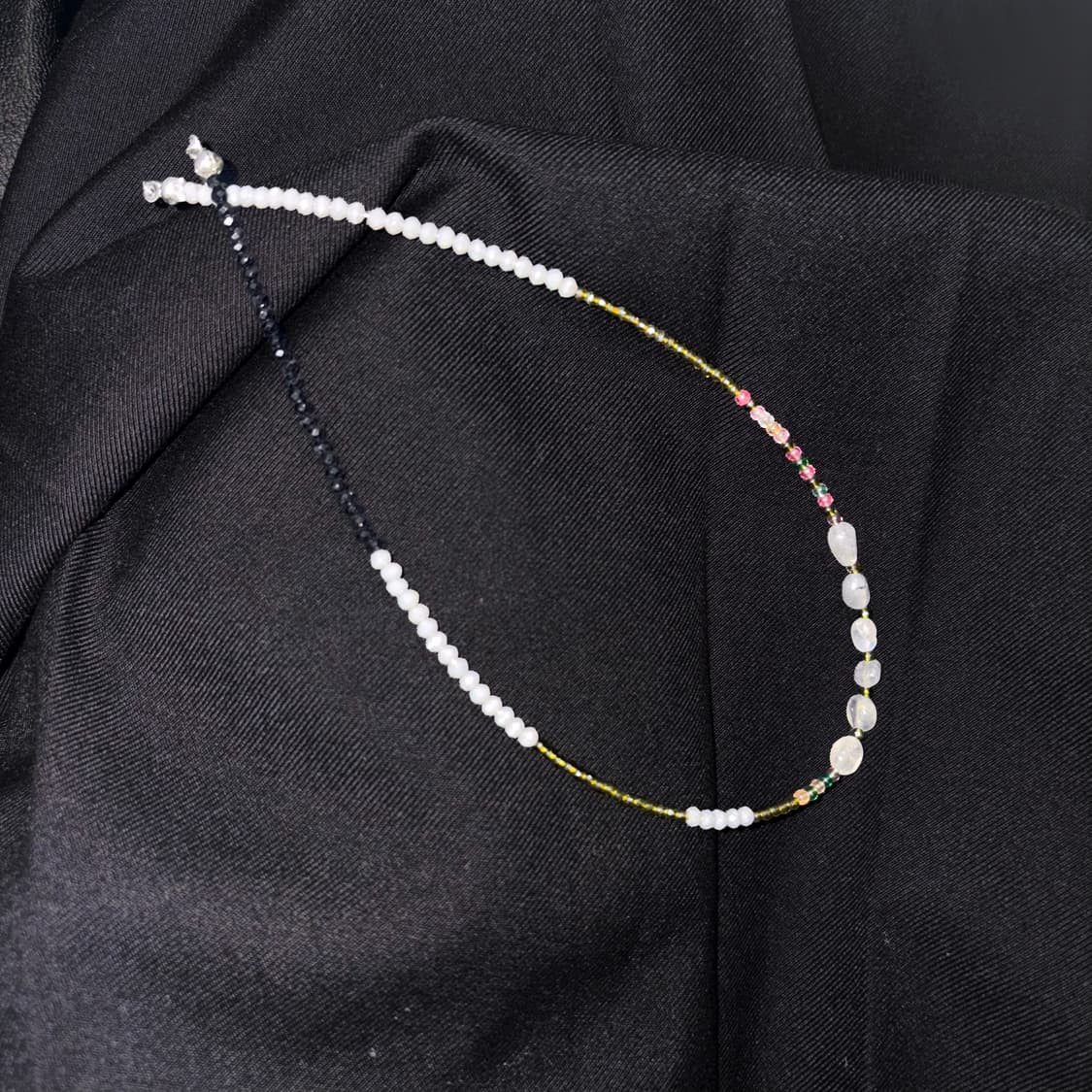 White stone beaded necklace 상품이미지1