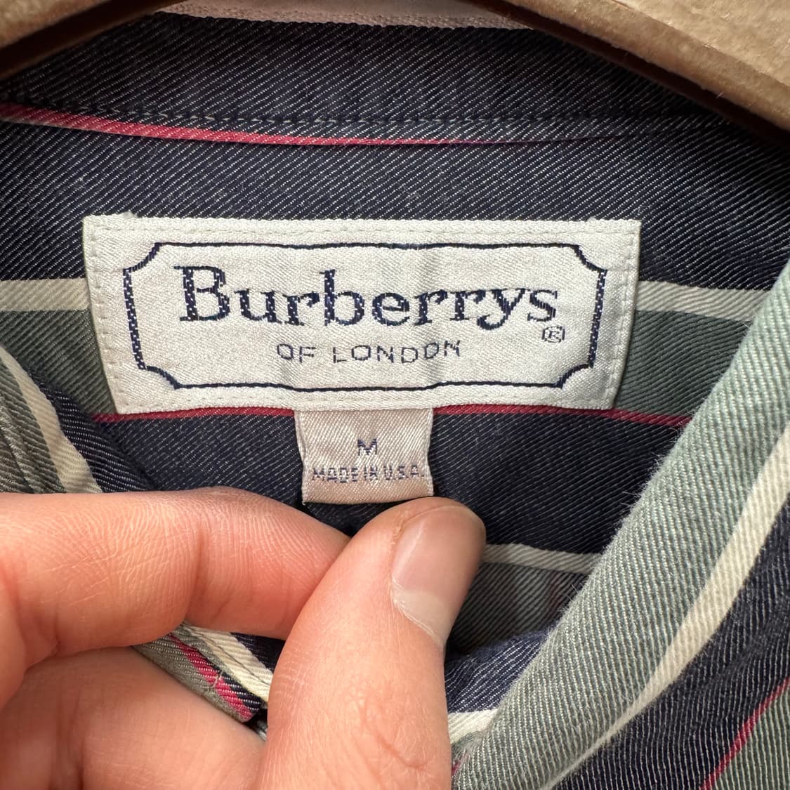 90s 버버리 스트라이프 긴팔 셔츠 전면 원포켓 포인트 네이비 상품이미지5