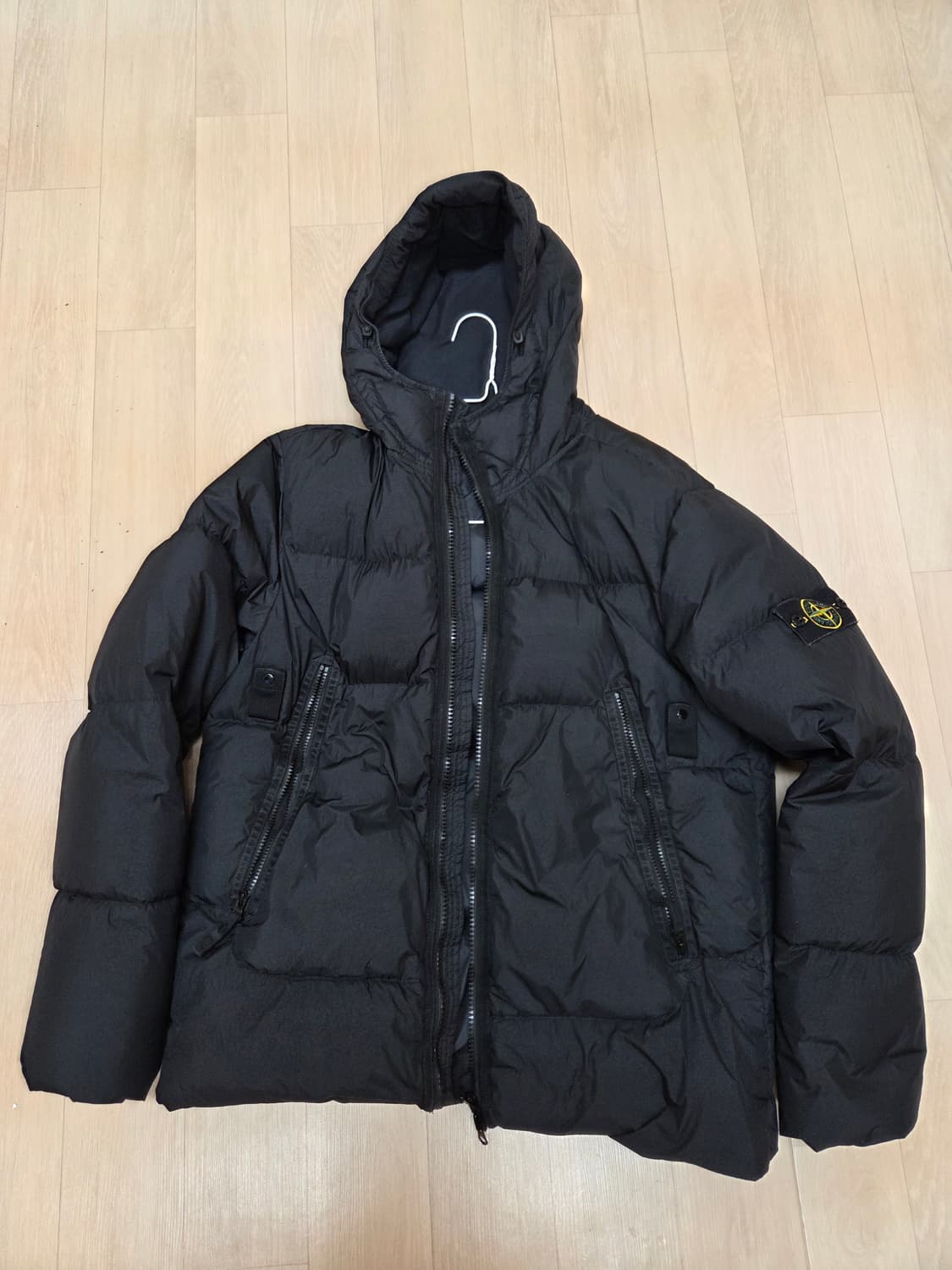 21FW 스톤아일랜드 크링클랩스 (블랙/라지) 상품이미지1