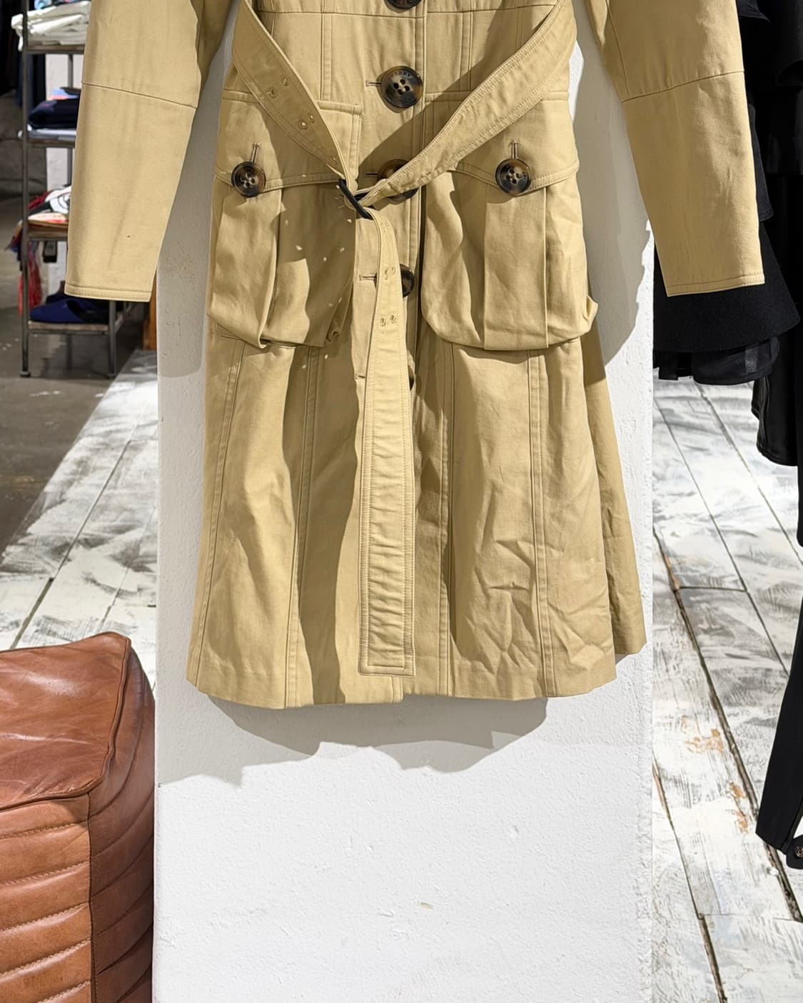 버버리 베이지 싱글 빅 버튼 코트 상품이미지5