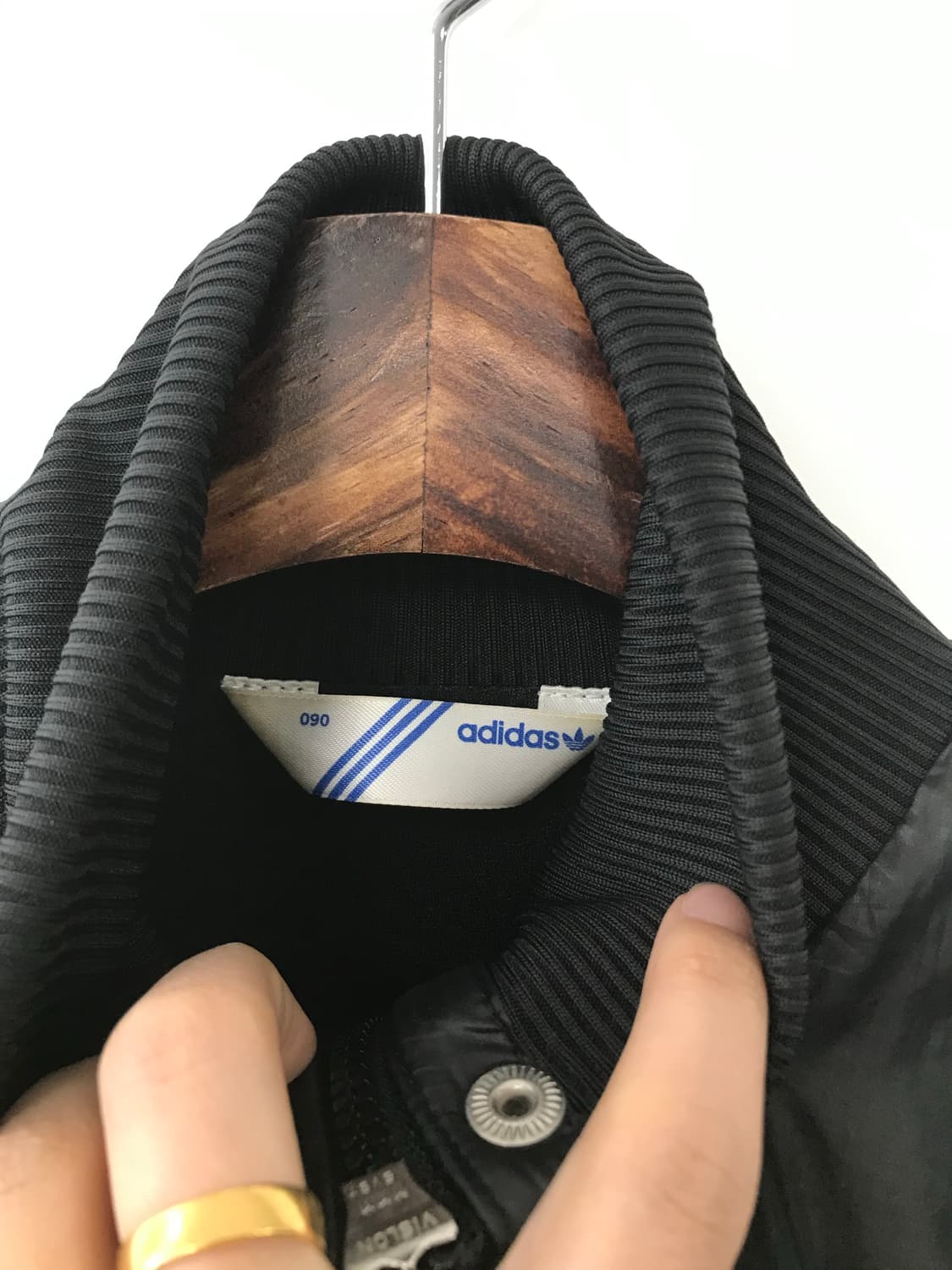 아디다스 자수로고 사이드라인 블랙 바람막이 자켓 상품이미지6