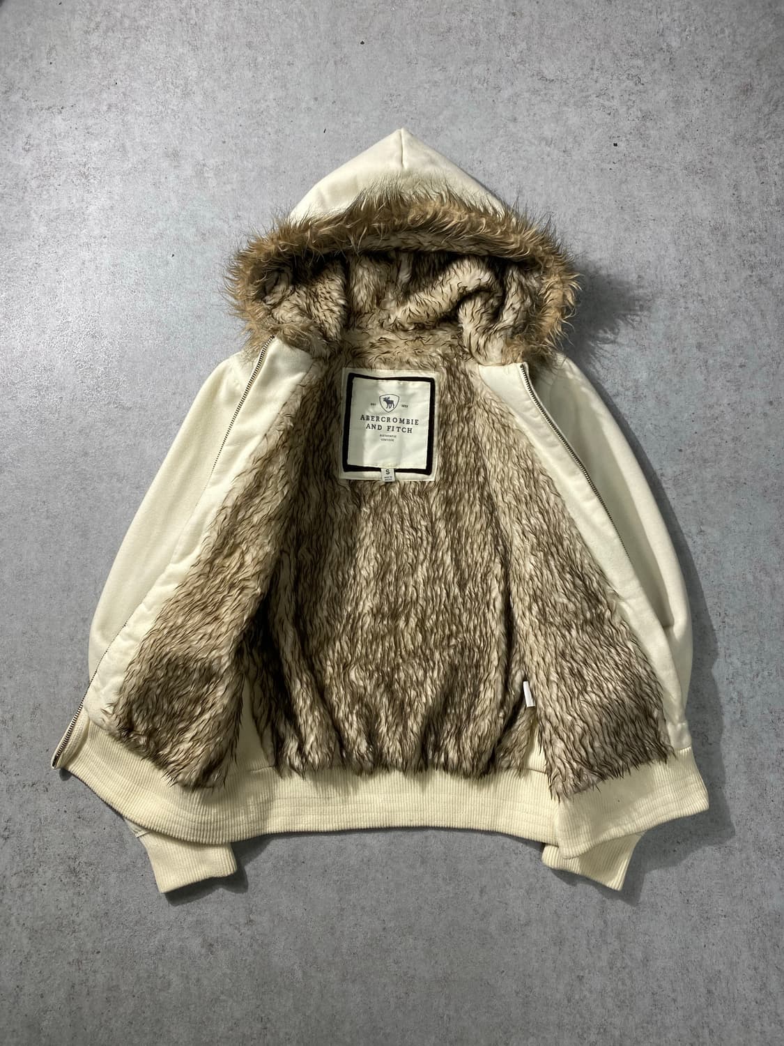 [S] Abercrombie 아베크롬비 퍼라이닝 후드집업 상품이미지5