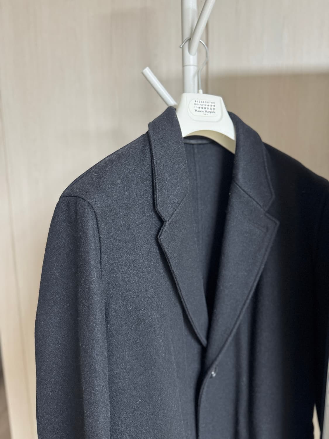 르메르 디컨스트럭티드 코트 상품이미지1