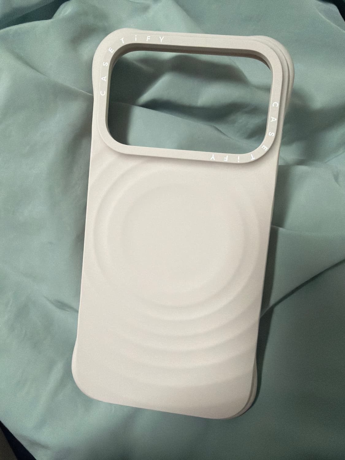 케이스티파이 리플 17프로 오트색 (딸기우유핑크) 상품이미지2