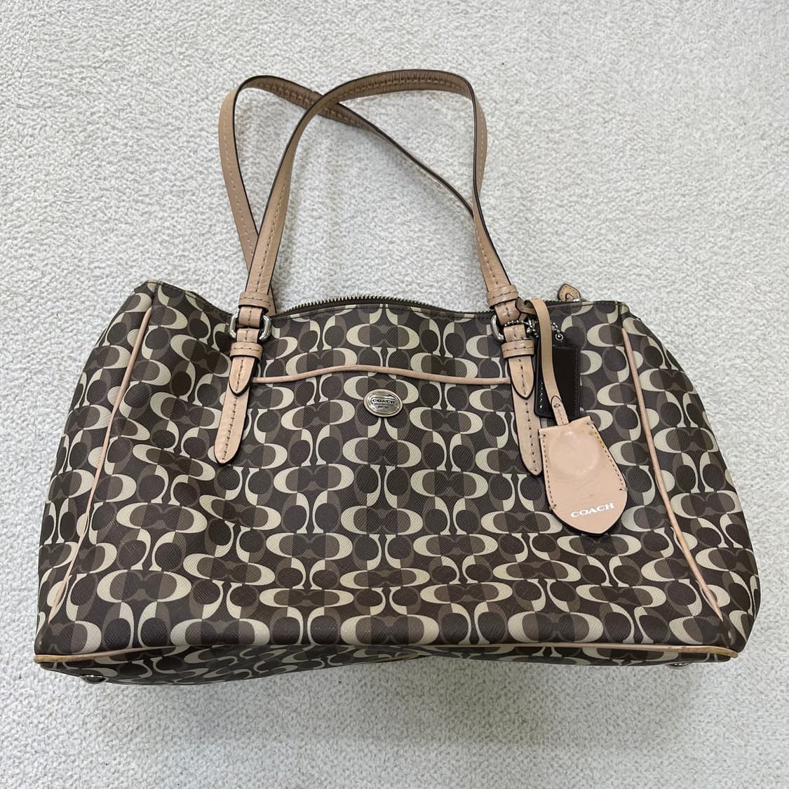 실측확인 코치 페이튼 시그니처 토트백 0409M 상품이미지1