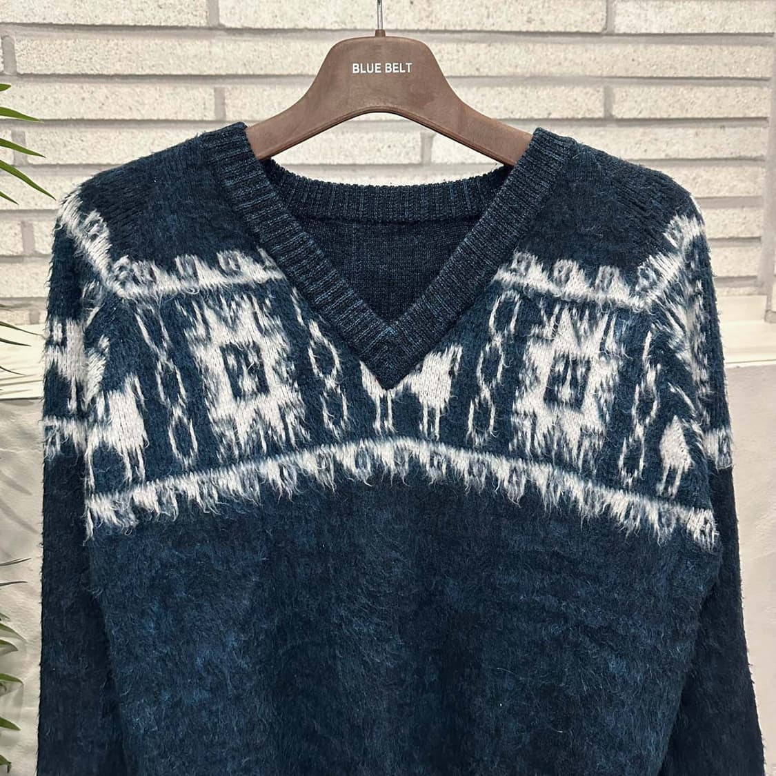 JPN VINTAGE 브이넥 울 니트 노르딕 패턴 디테일 네이비 상품이미지4