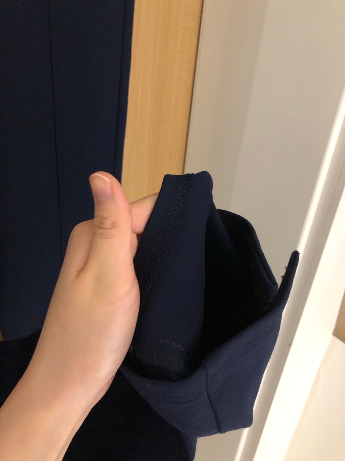 토리버치 골드 버튼 네이비 부츠컷 슬랙스 상품이미지6