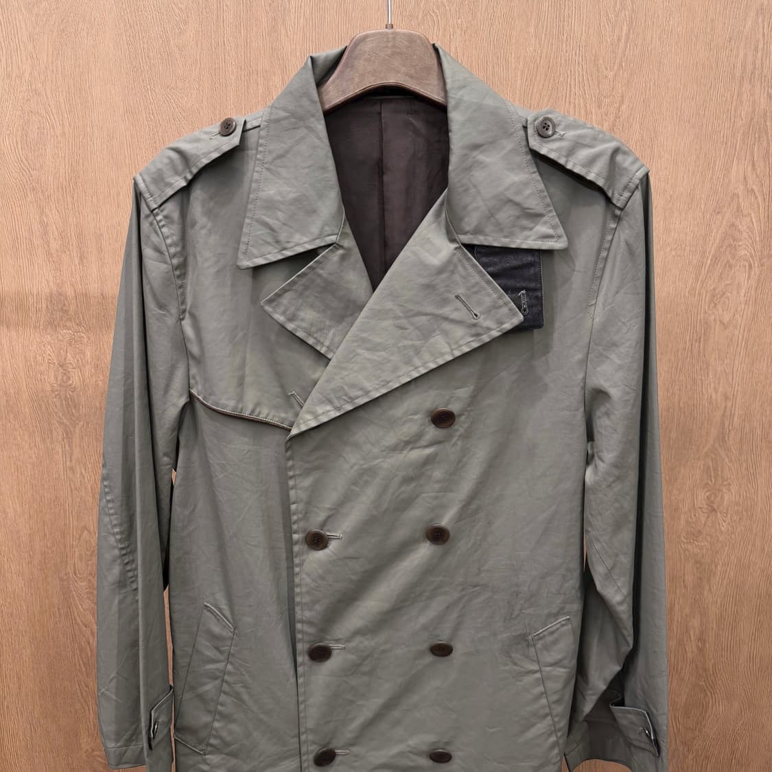 장폴고티에 트렌치 코트 더블 브레스티드 견당 벨트 디테일 카키 그레이 상품이미지4