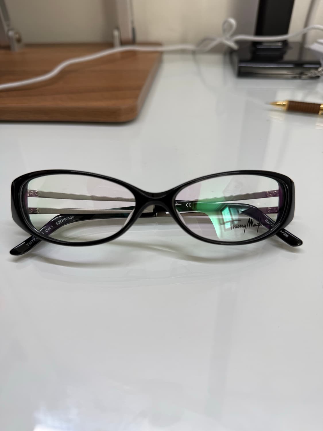 티에리뮈글러 안경 상품이미지1