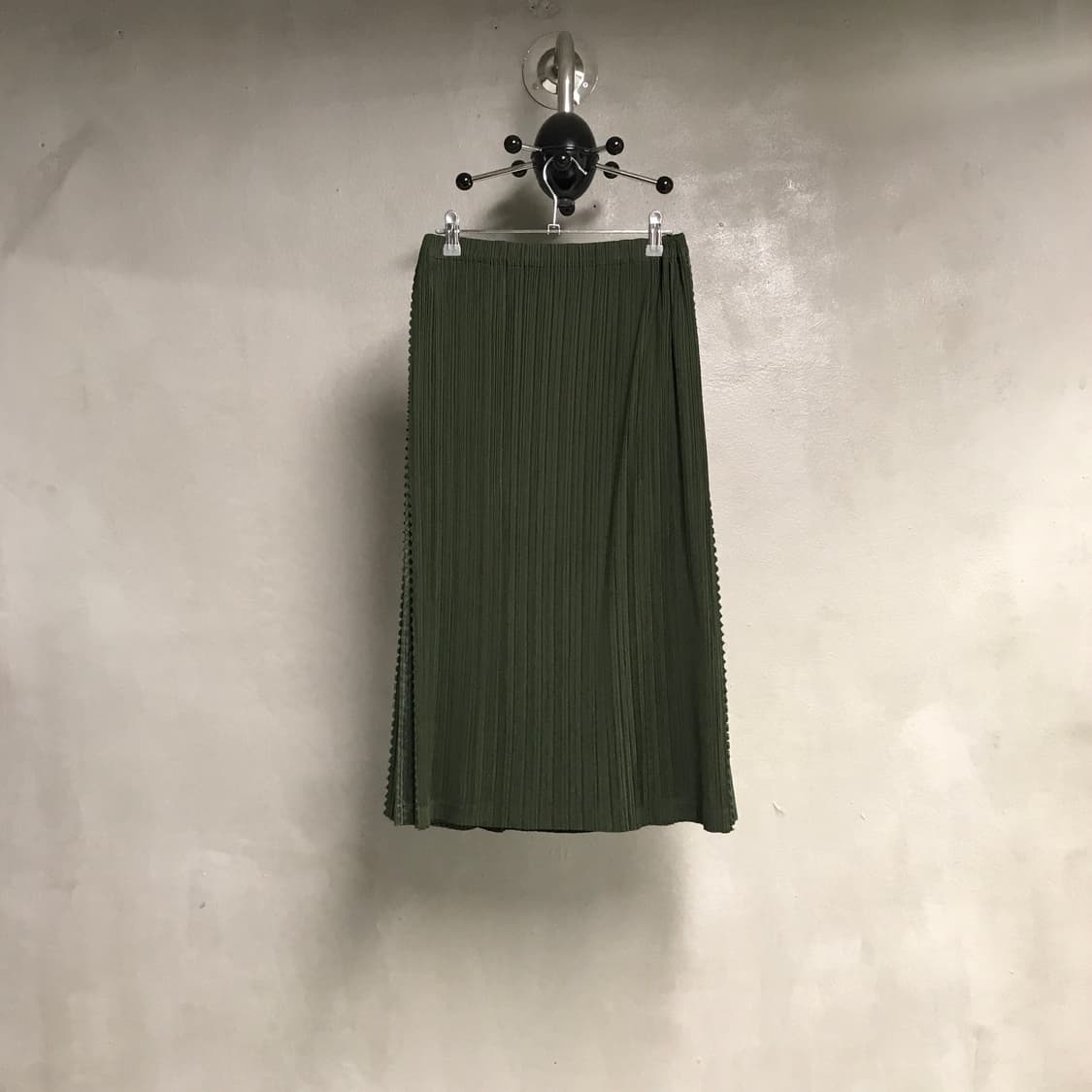 이세이 미야케 플리츠 스커트 카키 2(W) 상품이미지1