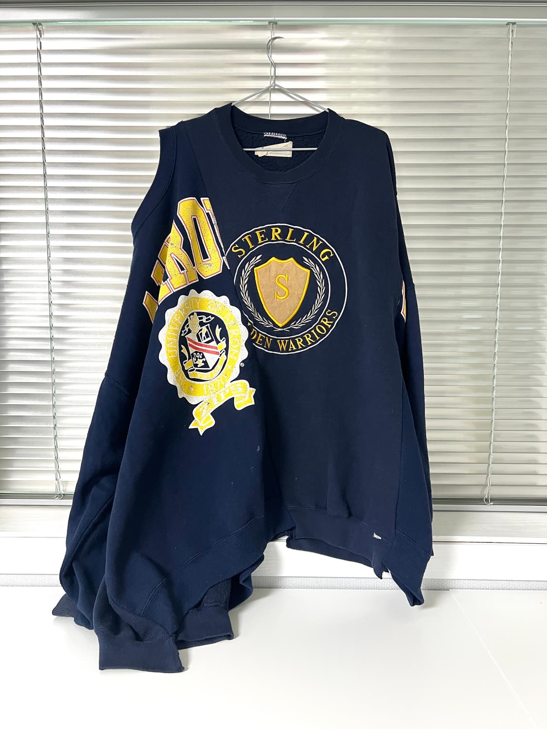 77CIRCA-OVERSIZED SWEATSHIRT  상품이미지1