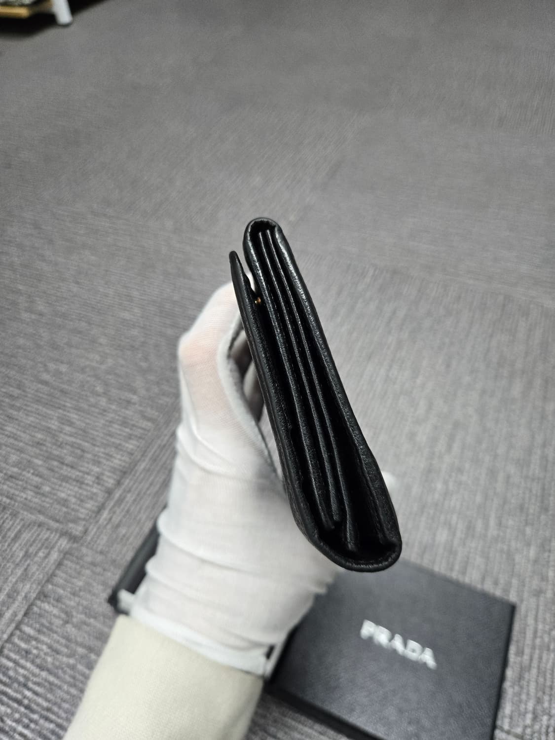 [특가][정품] 프라다 사피아노 가죽 장지갑 상품이미지4