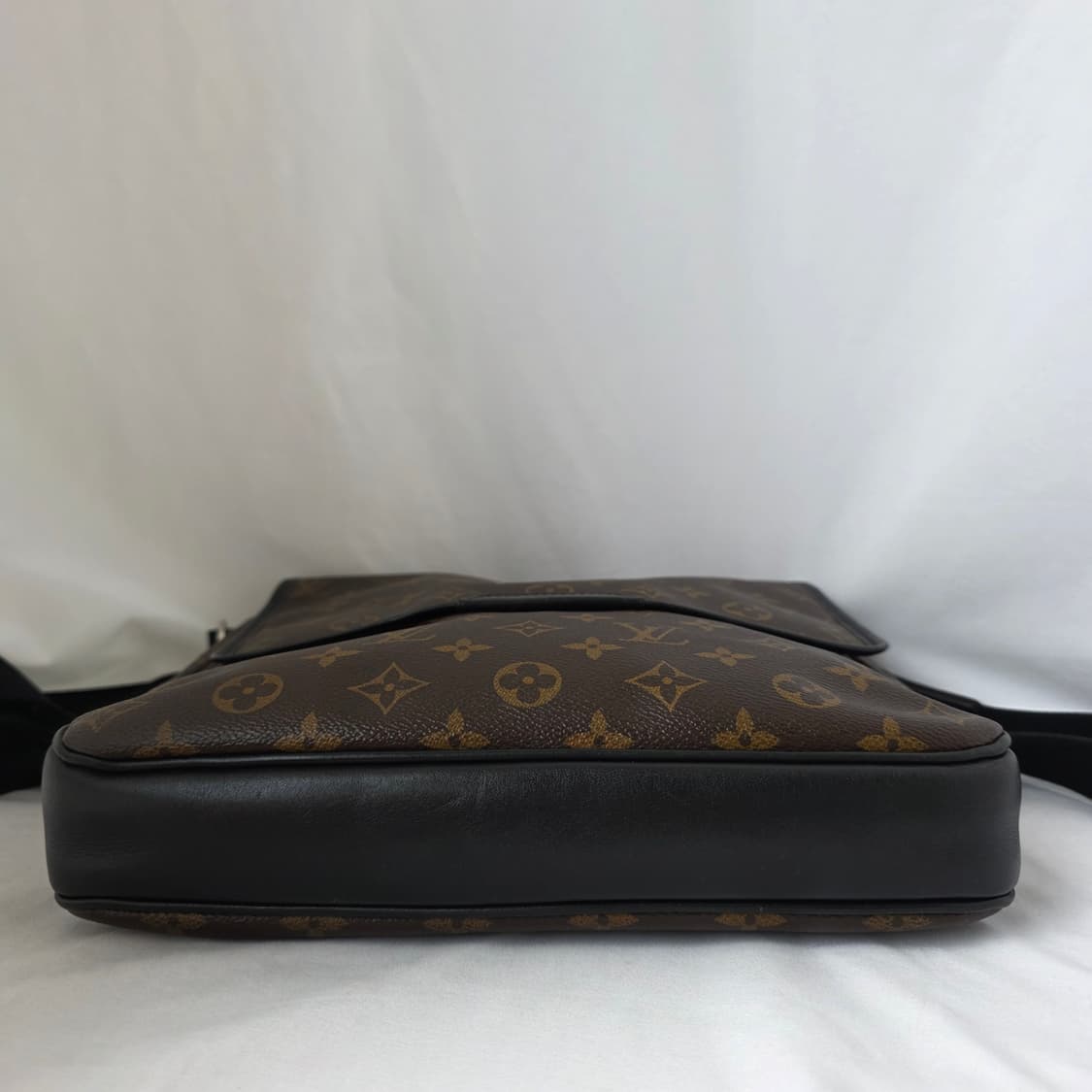 [정품 LOUIS VUITTON] 루이비통 모노그램 남성 크로스 메신저백 상품이미지5