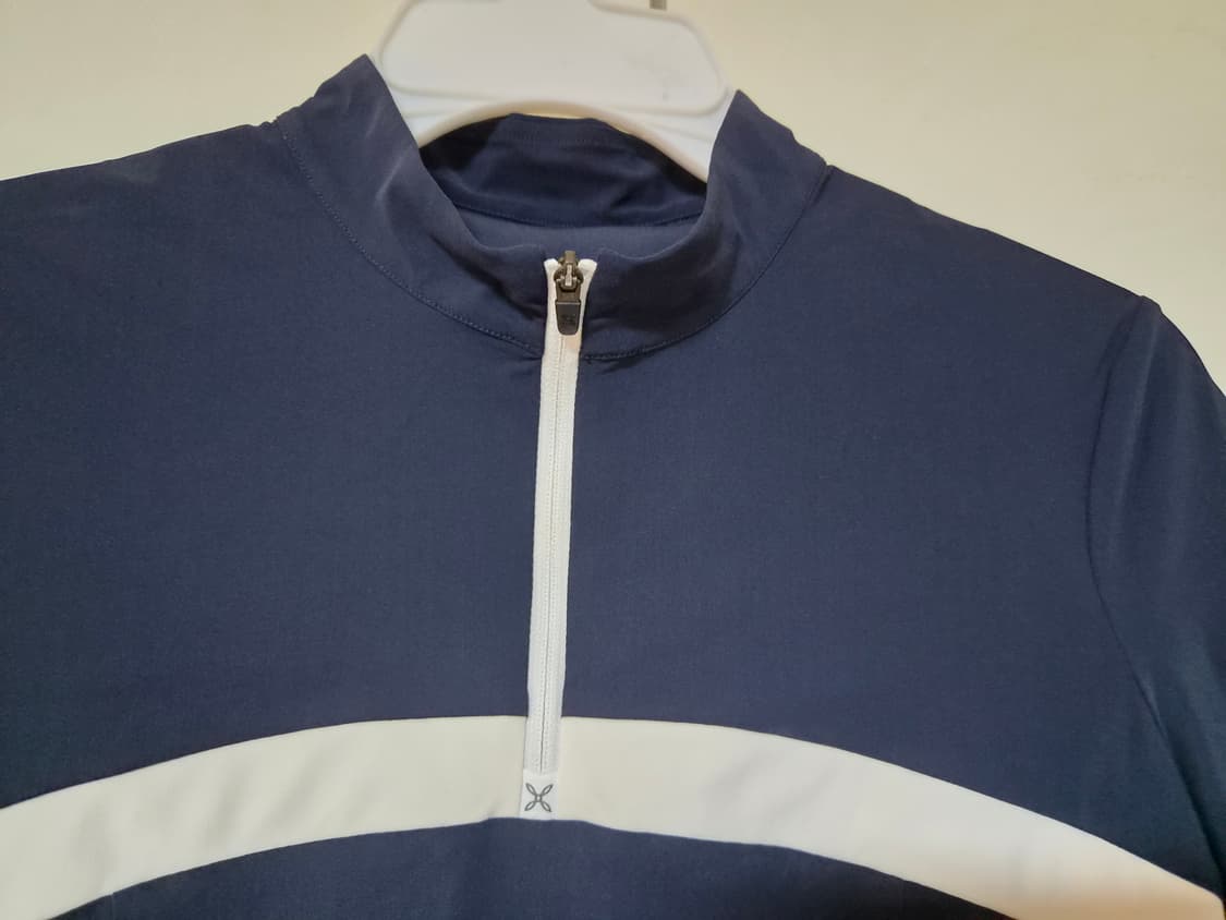 몬츄라 여성 기능성 반팔 반집업티/사이즈S 상품이미지3