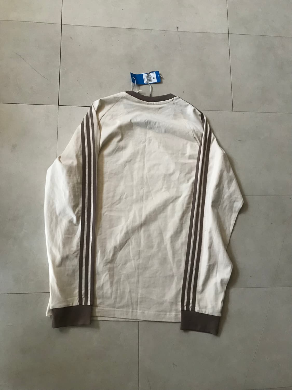 아디다스 크림브라운 삼선 롱슬리브 상품이미지10