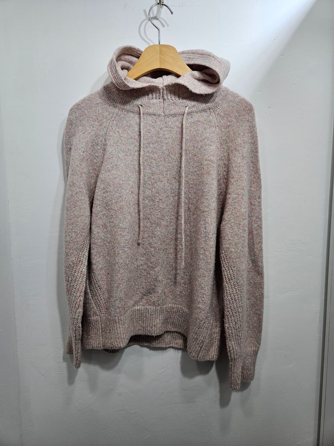 엔니튜드(enNittude) 울캐시미어 혼방 후드 니트  상품이미지1