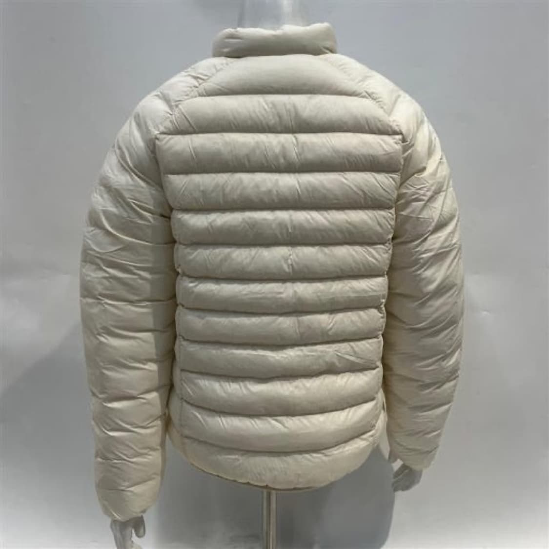 Adidas 아디다스 스탠드업 패디드 푸퍼 경량패딩 상품이미지2
