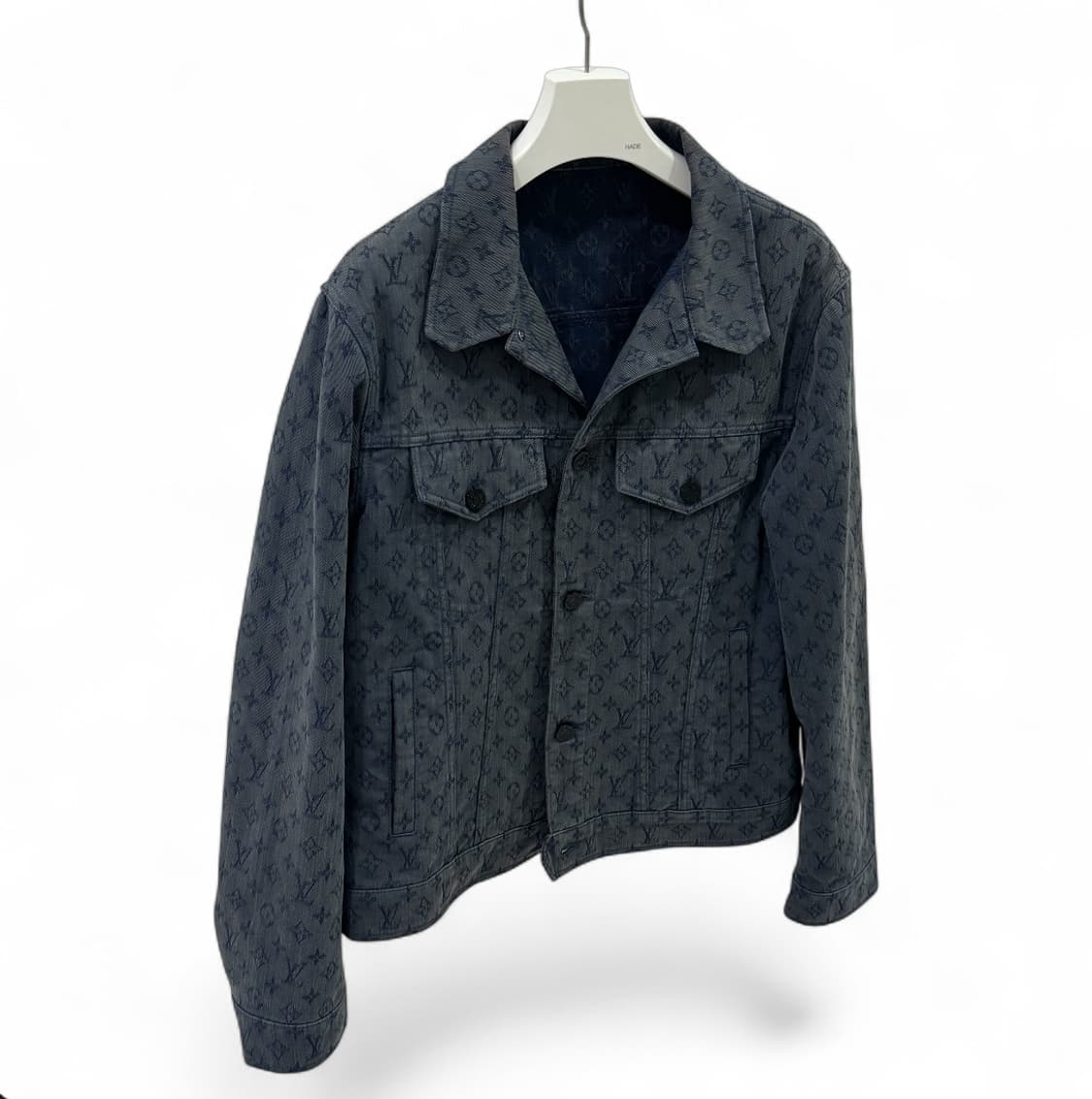 [110 / 새상품급] 루이비통 모노그램 트러커 데님 자켓 상품이미지2