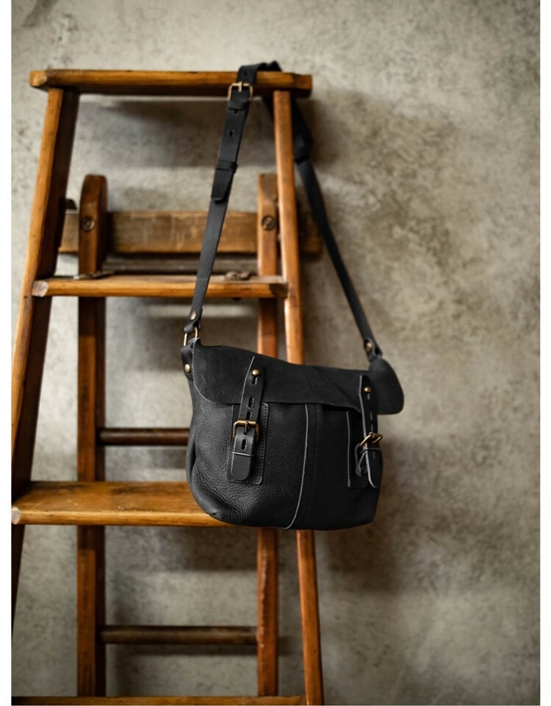 블루드쇼프 루이스 사첼백 누아르 블랙 상품이미지1