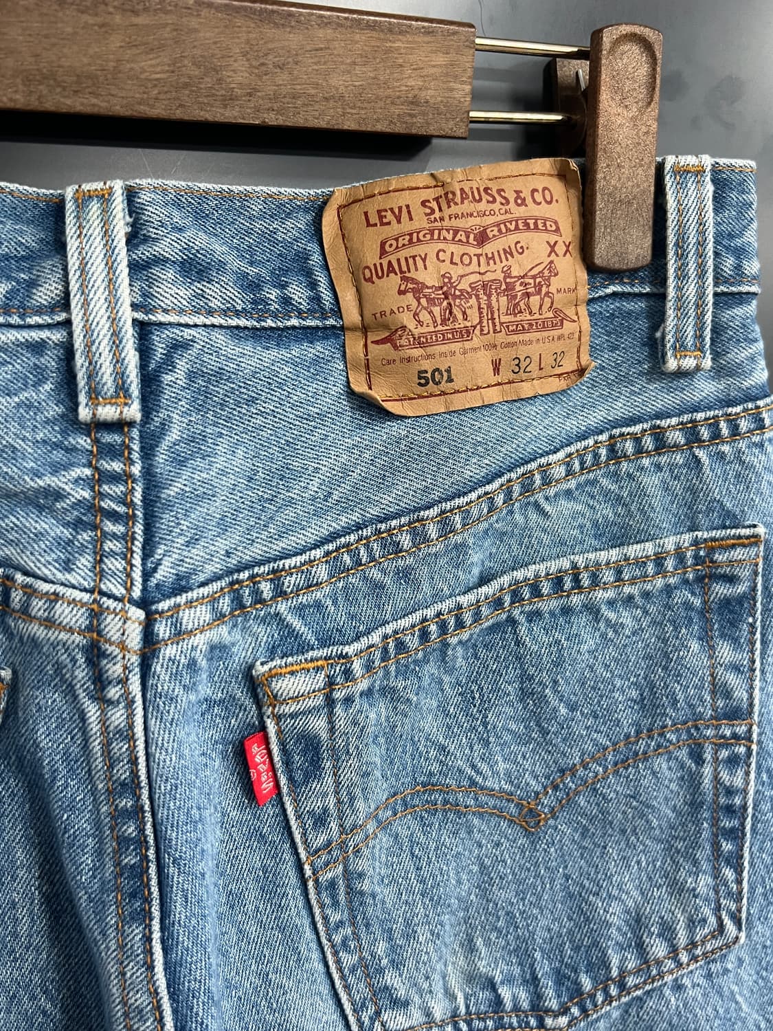 90s USA Levis 리바이스 501 스트레이트 연청 데님 팬츠 상품이미지3