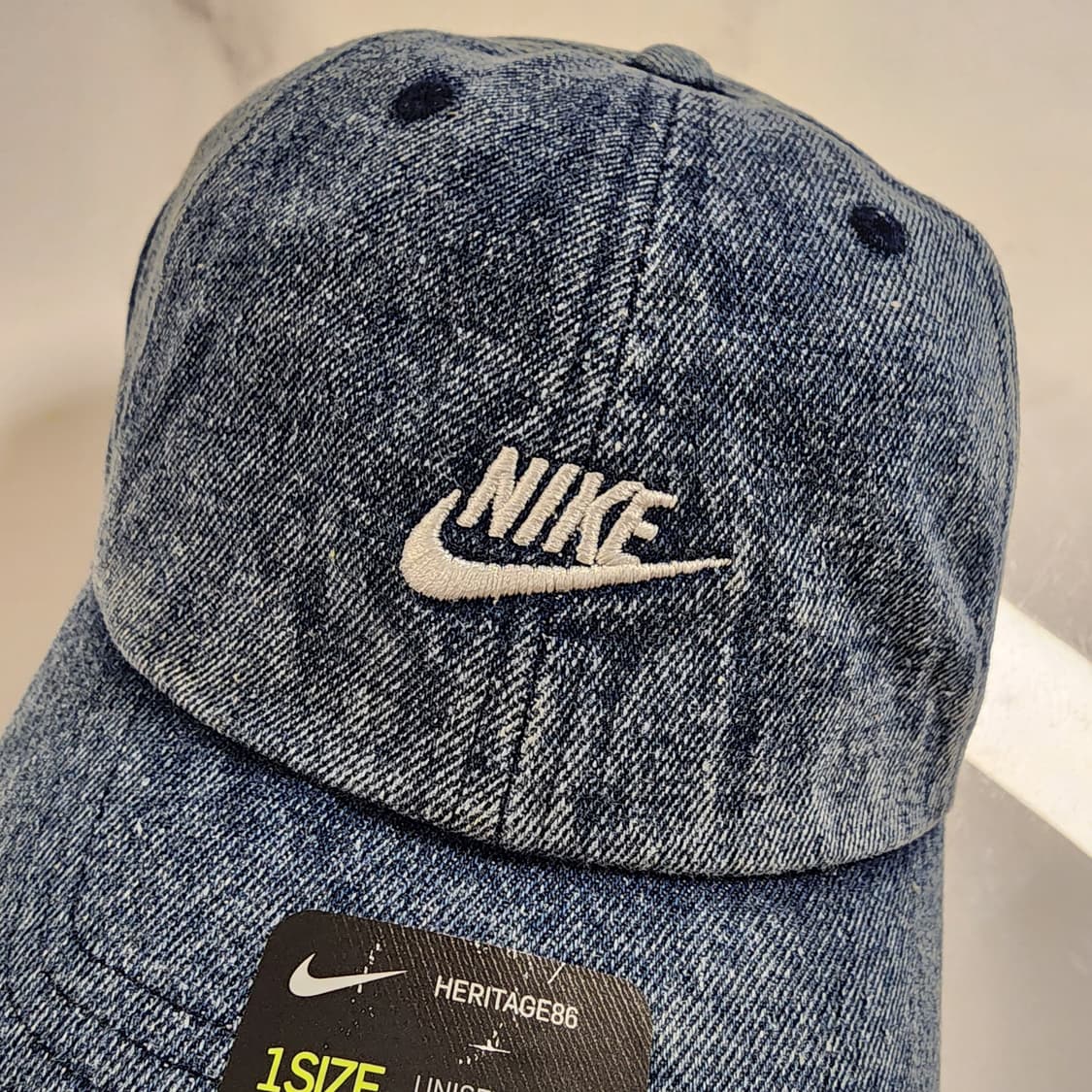 새제품!! NIKE 나이키 헤리티지86  남녀공용 데님워싱 볼캡 상품이미지2