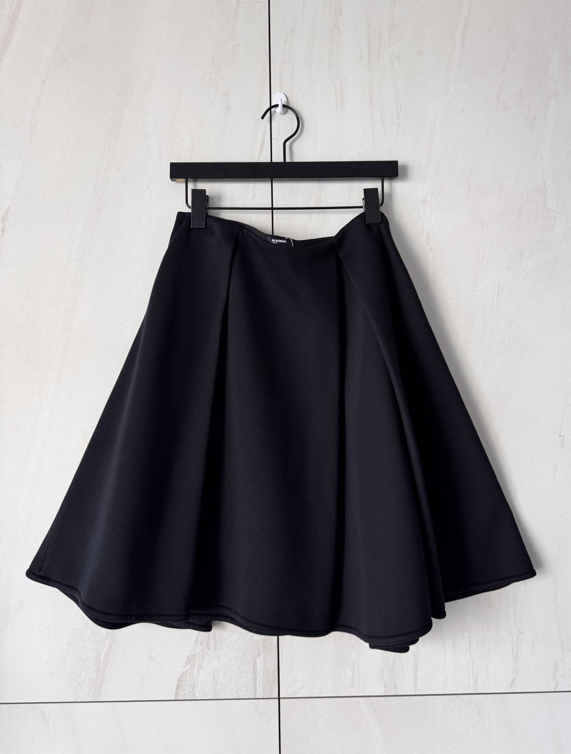 새상품 JIL SANDER질샌더블랙 플레어 스커트 36(55,66사이즈  상품이미지6