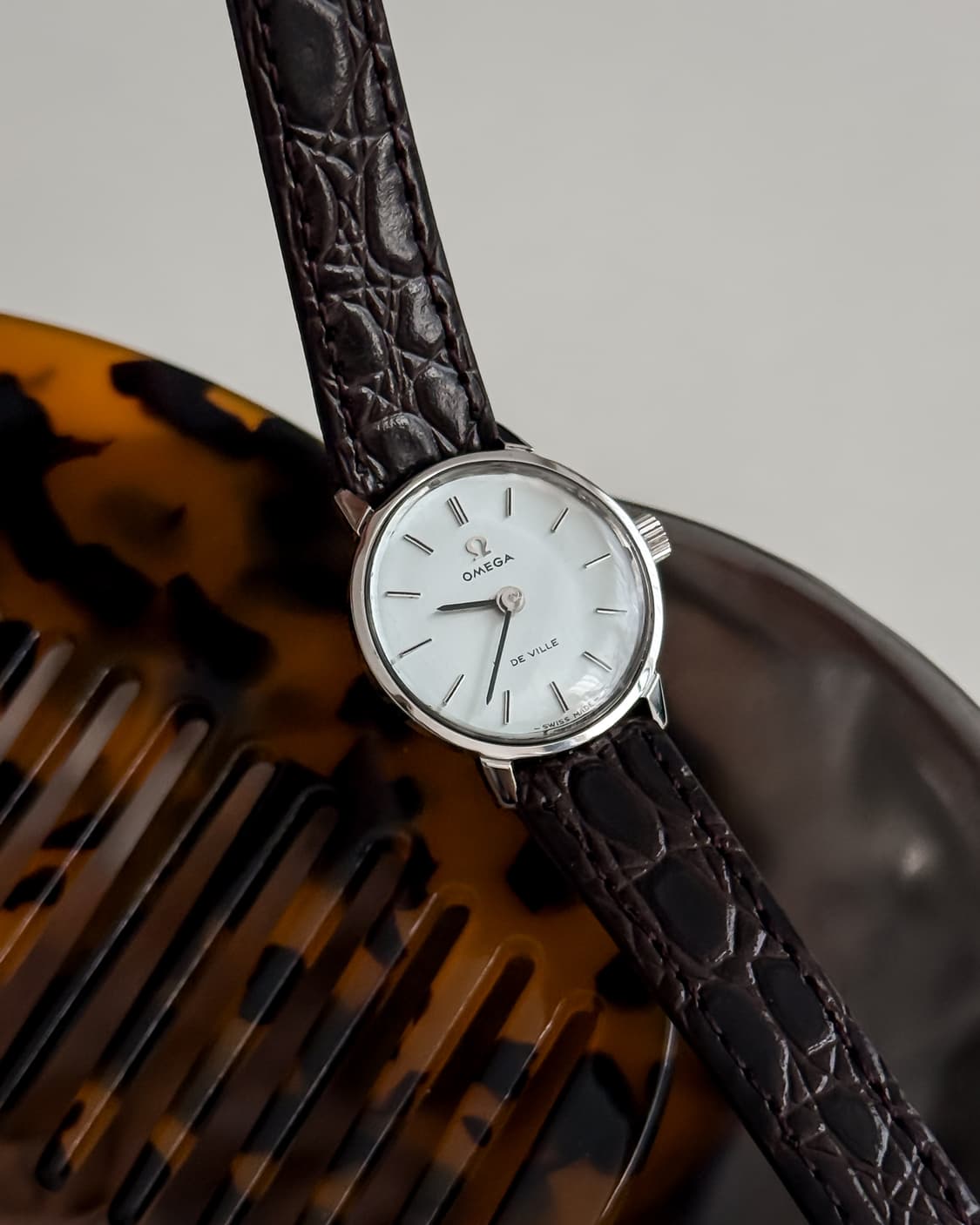 오메가 블루 그레이 다이얼 수동 시계 상품이미지1