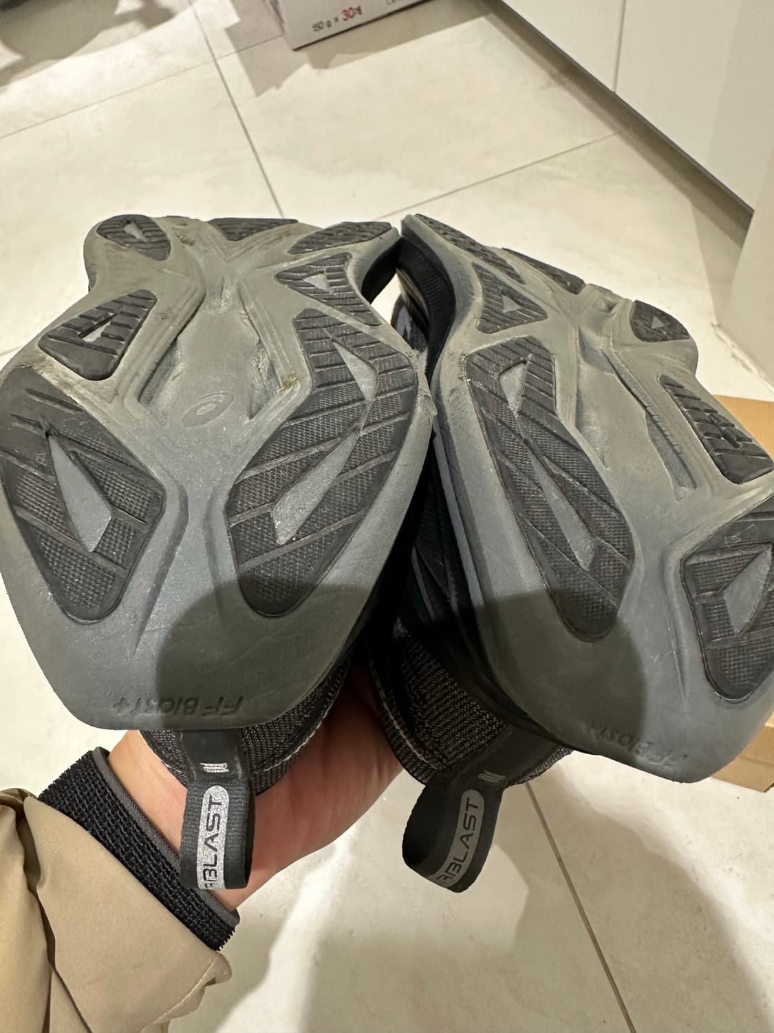 아식스 슈퍼블라스트2 280판매 상품이미지4