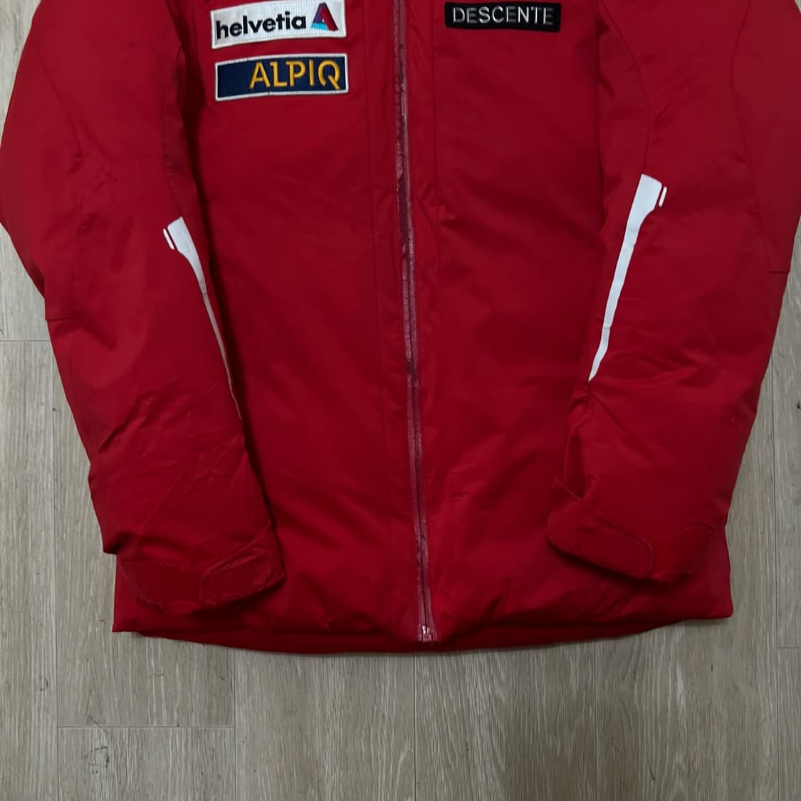 데상트 아우디 스위스 스키팀 덕다운 후드 패딩 S/90  상품이미지4