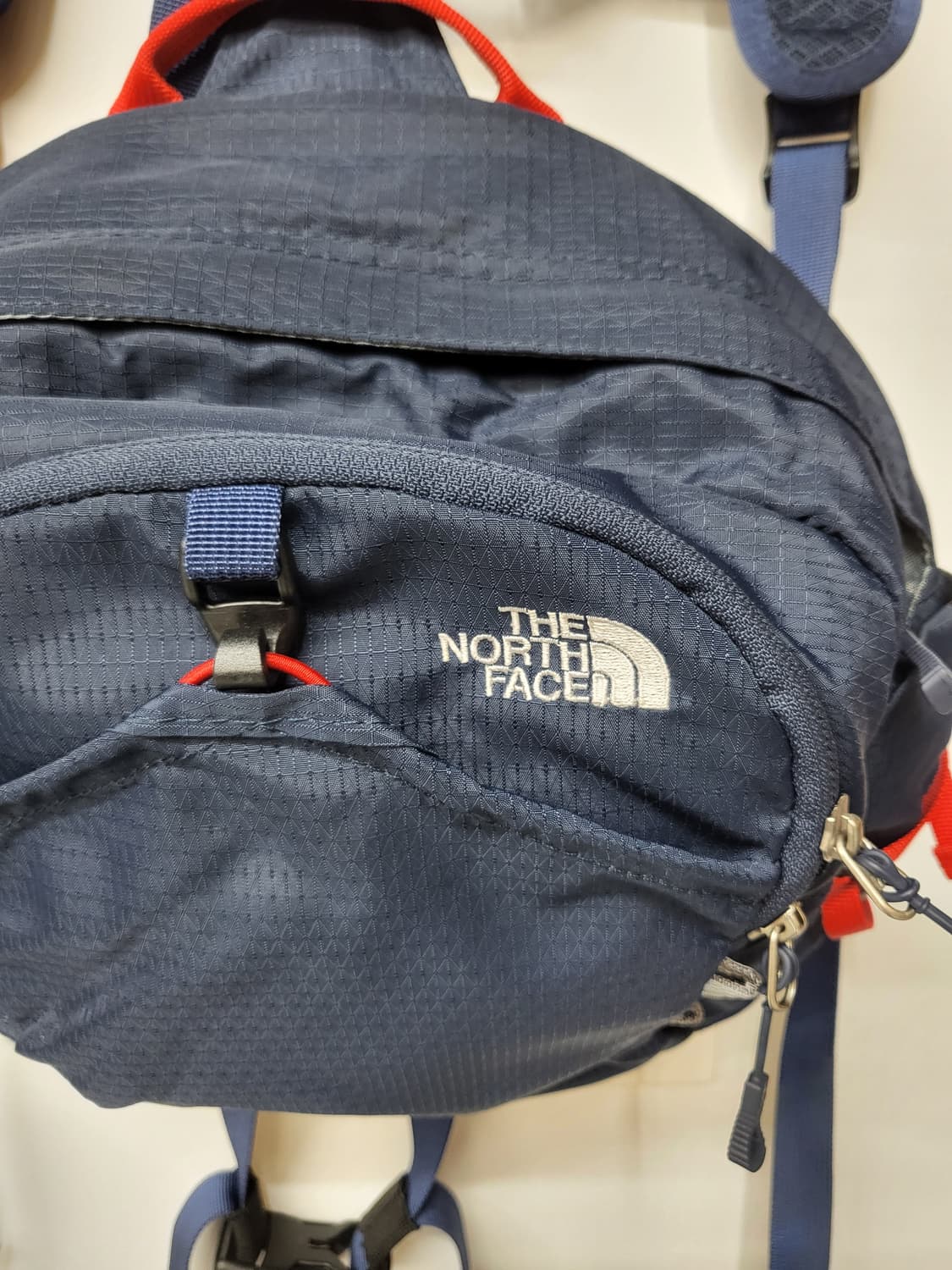 노스페이스 하이커 멜빵 백팩 상품이미지2