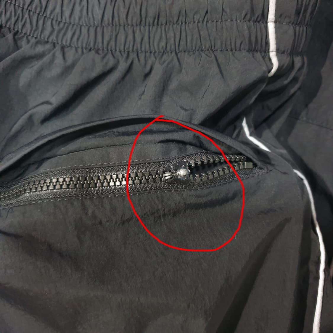 나이키 솔로 스우시 트랙 팬츠 L 상품이미지9