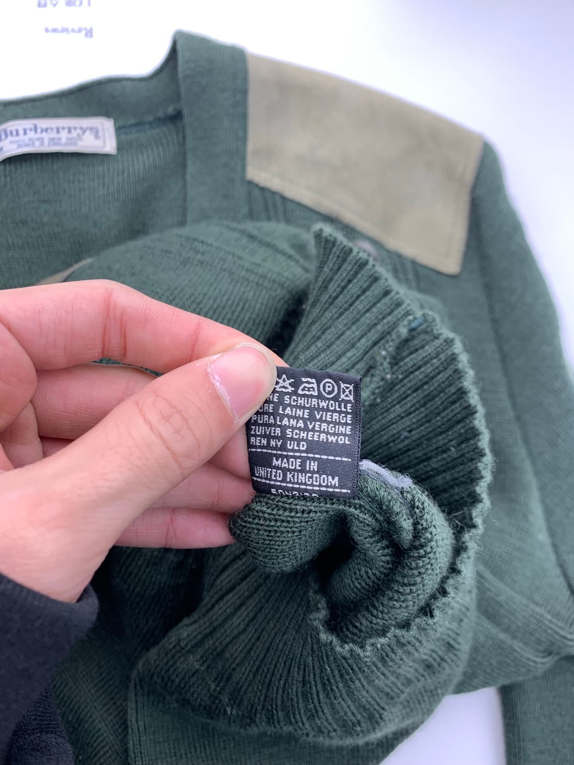 버버리 카키 그린 코만도 스웨이드 패치 가디건 상품이미지9