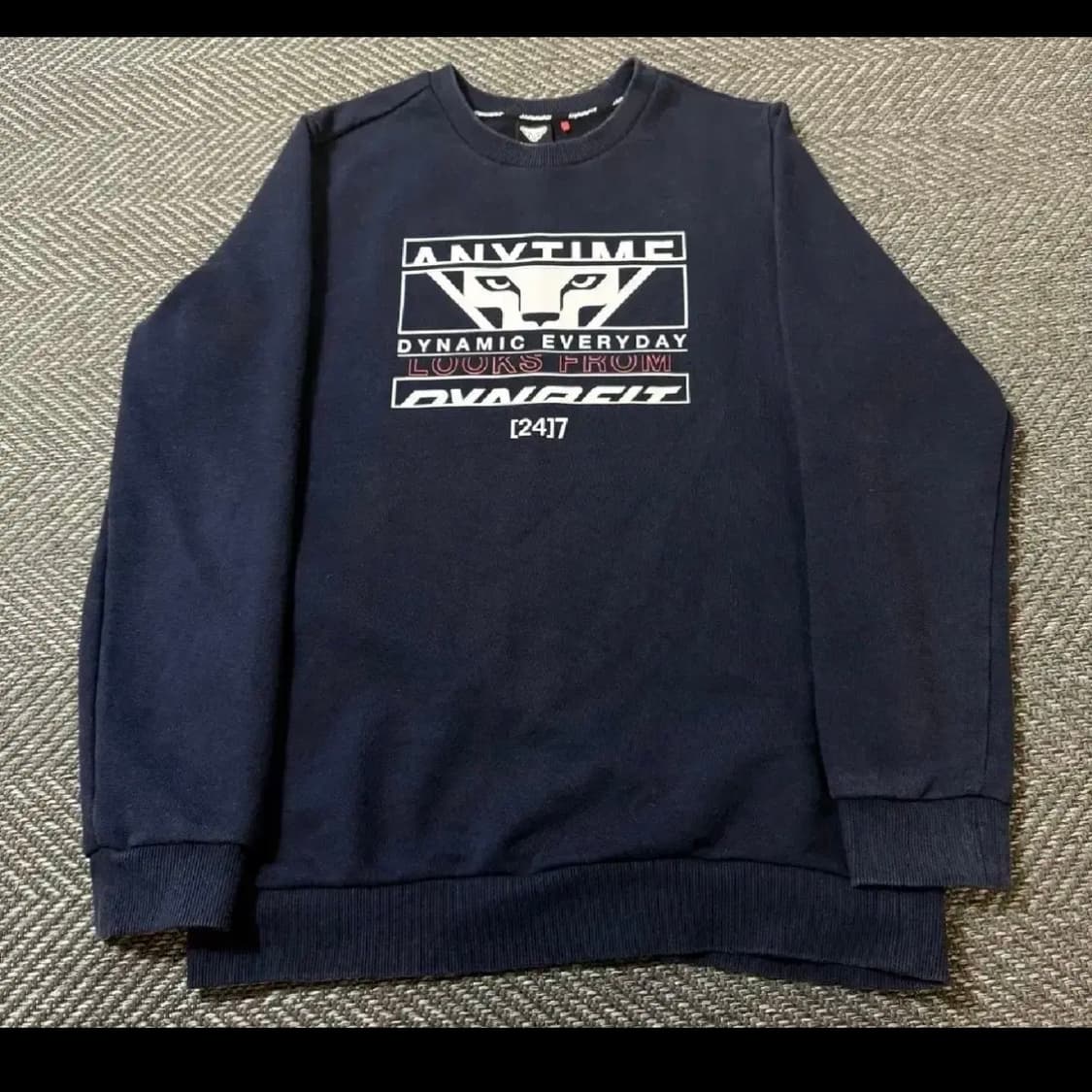 다이나핏 로고 프린팅 네이비 맨투맨 (S) 상품이미지1