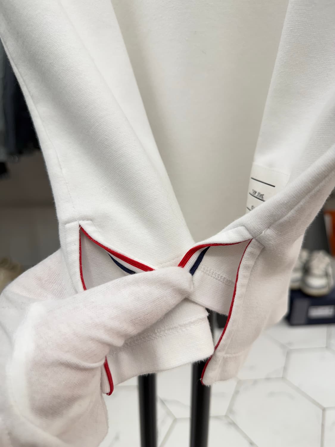 [2] 톰브라운 사선완장 코튼 반팔티 상품이미지5