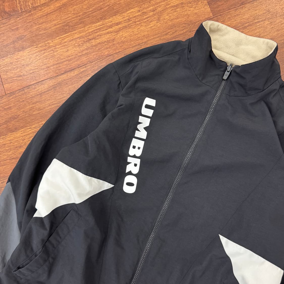 95(L) UMBRO 엄브로 빅로고 투웨이 리버시블 자켓 상품이미지3