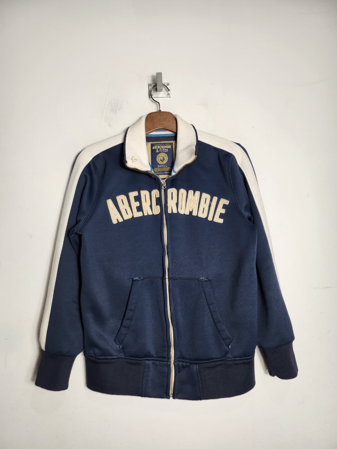 아베크롬비 네이비 집업 자켓 상품이미지1