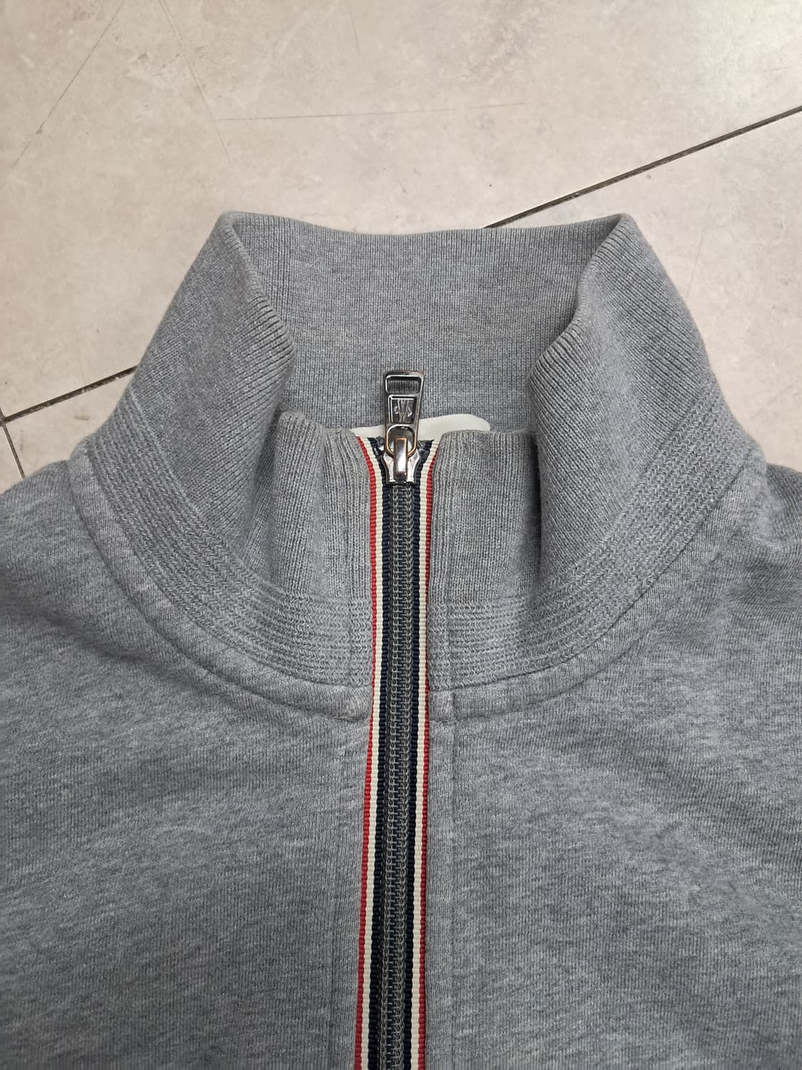 몽클레어 집업 상품이미지2