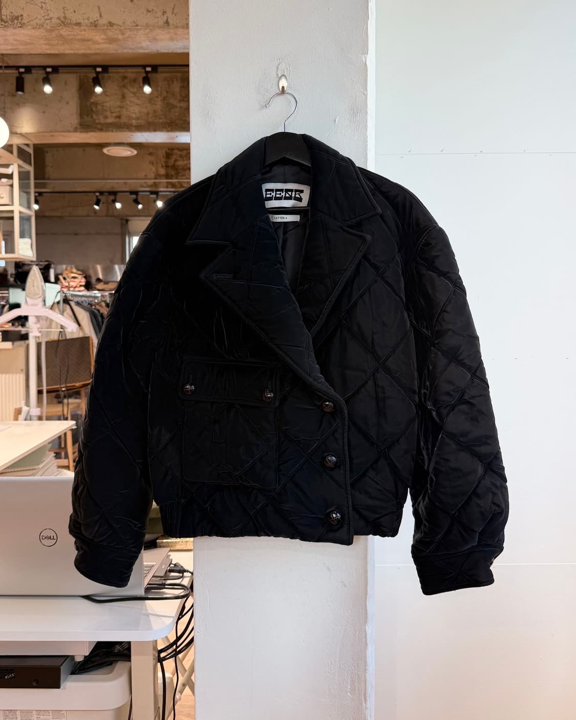 잉크 블랙 XO 싱글 포켓 퀼팅 자켓  상품이미지2