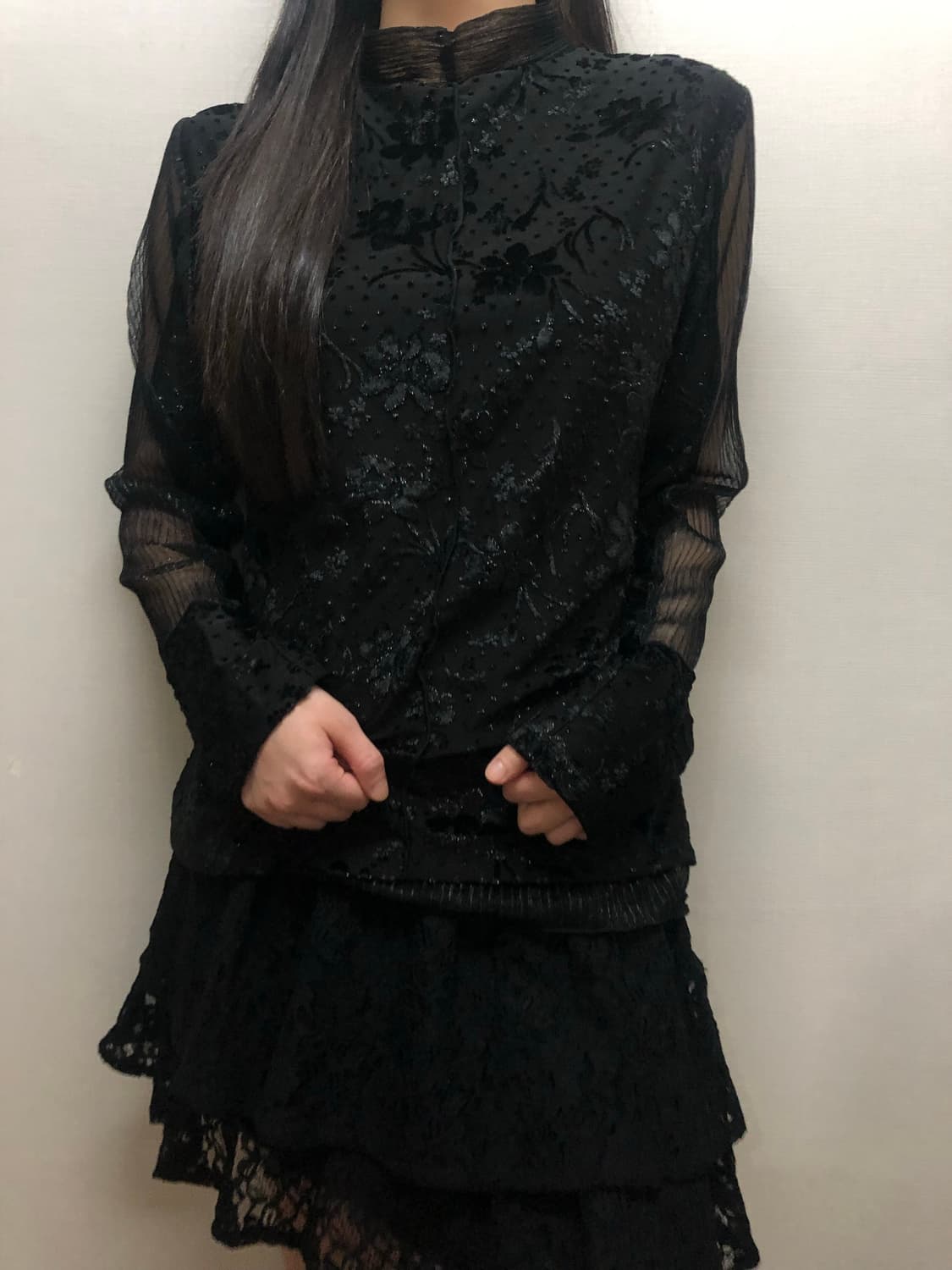 빈티지 블랙 플라워 시스루 탑 상품이미지3